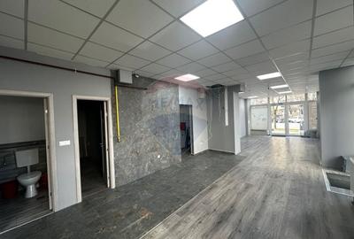 Spațiu comercial, de 84.199996948242 mp, în Decebal - 7