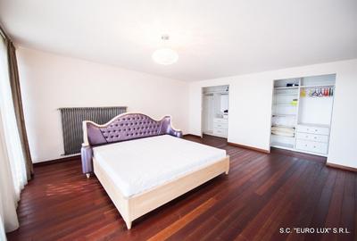 Apartament cu 5 camere decomandat în Central - 9