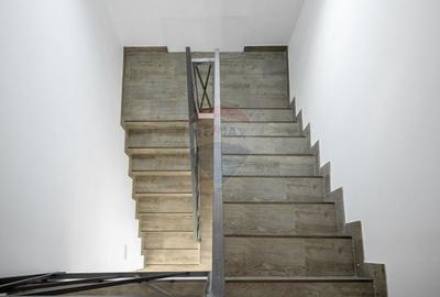 Casă individuală cu 4 camere cu Canalizare în Stupini - 25