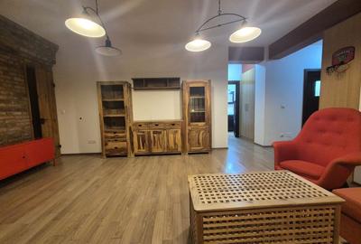 Bloc nou, sectiune mare, apartament 3 camere cu semineu, terasă mare si garaj - 9