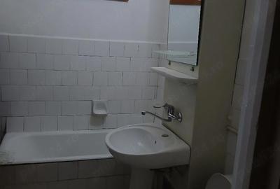 Garsonieră decomandată în Central - 5