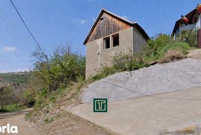 Casă cu 2 camere cu Teren 874 Mp în Central - 4