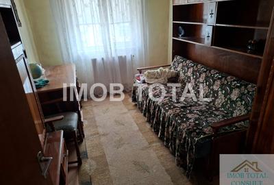 Apartament cu 3 camere semidecomandat în Găvana 2 - 3