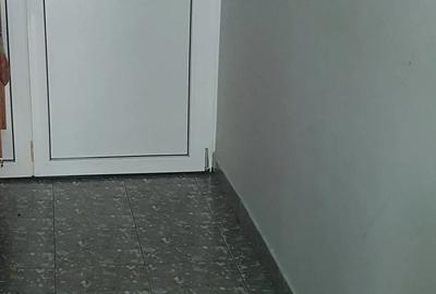 Spațiu comercial, de 44 mp, în Central - 4