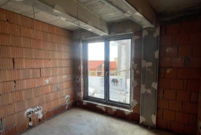 Apartament cu 2 camere semidecomandat în Independenței - 1