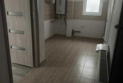 Apartament cu 3 camere decomandat în Central - 1