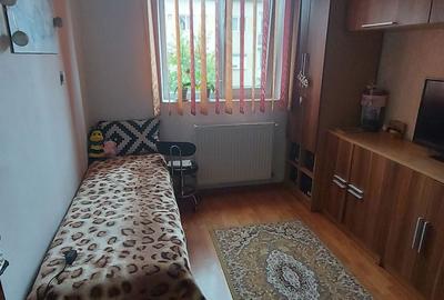 Apartament cu 3 camere în Aleșd - 3