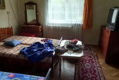 Casă cu 3 camere cu Teren 2588 Mp în Central - 5