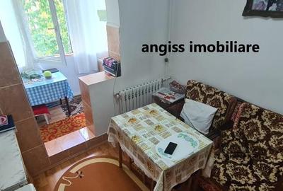 Apartament cu 2 camere cartier C5 etajul 4 - 11