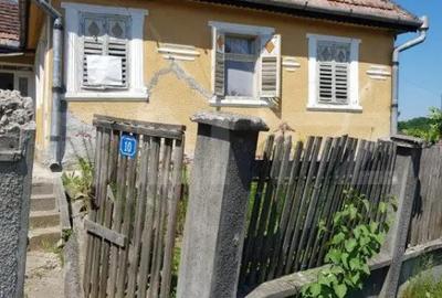 Casă cu 2 camere cu Teren 1574 Mp în Central - 5