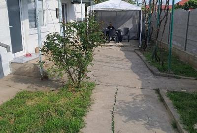 Casă cu 2 camere cu Teren 300 Mp în Central - 2
