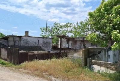 Teren de 222 mp, în Central - 4