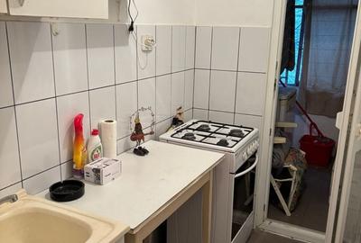 Garsonieră decomandată în Tei - 4