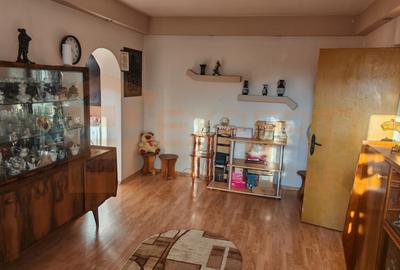 Apartament cu 2 camere semidecomandat în Dacia - 1