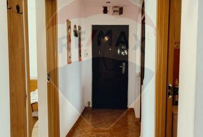 Apartament cu 3 camere de vanzare in zona Central/Fagaras - 3