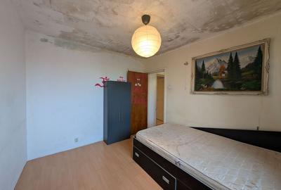 3 Camere Giulești, 60mp, Vedere Panoramică, Total de Renovat 3 Camere Giulești, 60mp, Vedere Panoramică, Total de Renovat - 9