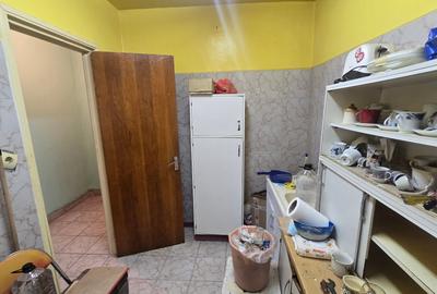 Apartament cu 3 camere decomandat în Drumul Taberei - 13