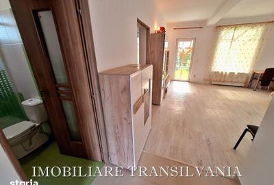 Casă cu 5 camere cu Teren 384 Mp în Unirea - 5