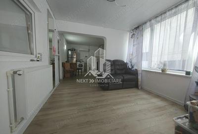 Casa de vacanta Costinesti 17 camere + un aprtament 2 camere - 4