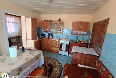 Casă cu 2 camere cu Teren 2500 Mp în Roma - 3