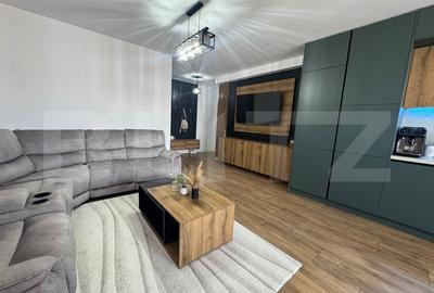 Apartament cu 3 camere decomandat, mobilat în Florești