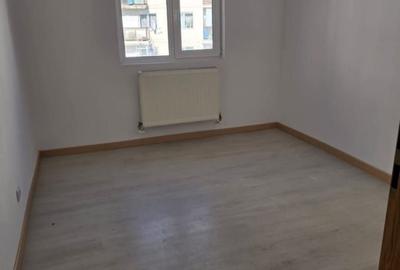 Apartament cu 5 camere în Ostroveni - 3