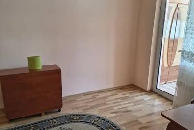 Casă cu 5 camere în Central - 2