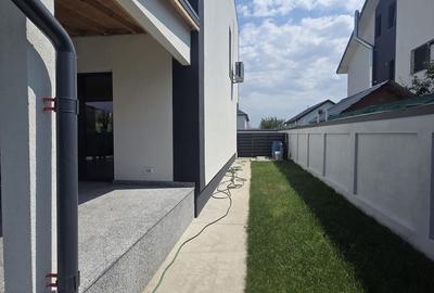 Casă cu 4 camere cu Teren 400 Mp în Central