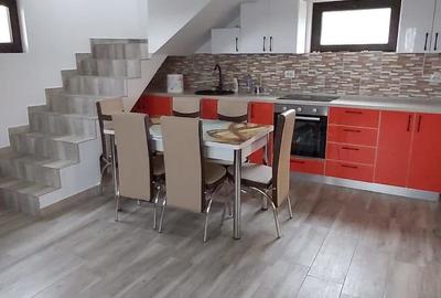 Casă cu 2 camere cu Teren 2000 Mp în Brebu