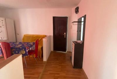 Apartament cu 2 camere semidecomandat în Zorilor
