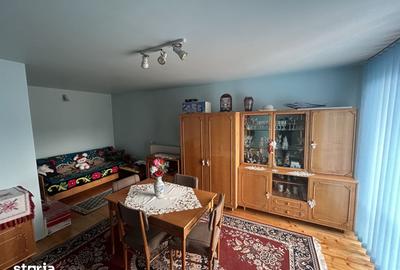 Casă cu 7 camere cu Teren 1300 Mp în Central - 2