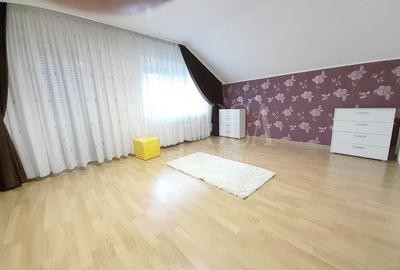 Casă individuală cu 6 camere cu Canalizare în Sânmartin - 10