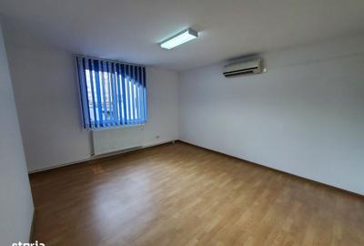 Casă cu 4 camere în Bună Ziua