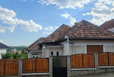 Casă cu 3 camere în Central - 1