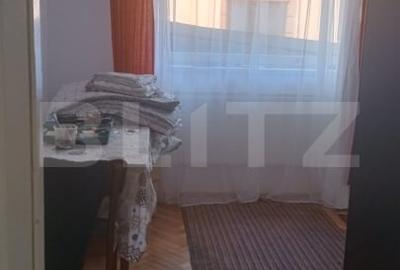 Casă individuală cu 8 camere cu Canalizare în Astra