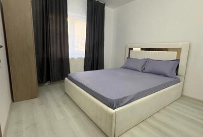 Apartament cu 3 camere semidecomandat în Central - 2