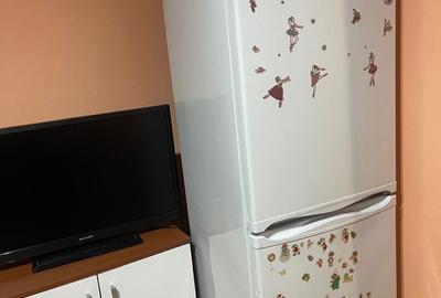 Garsonieră decomandată în UMT - 8