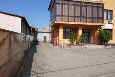 Casă individuală cu 6 camere cu Canalizare în Central - 2