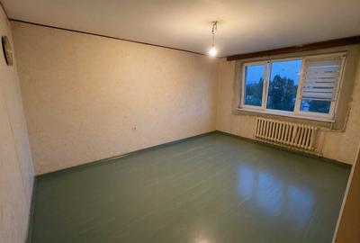 Apartament cu 2 camere semidecomandat în Berceni