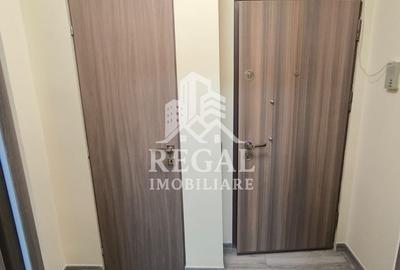 Apartament cu 2 camere semidecomandat în Micro 4