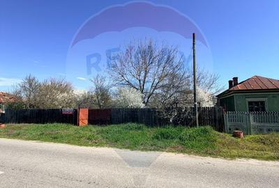 Teren de 3700 mp, în Iancu Jianu - 1