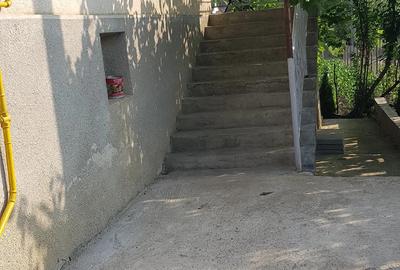 Casă cu 4 camere cu Teren 600 Mp în Grindeni - 2