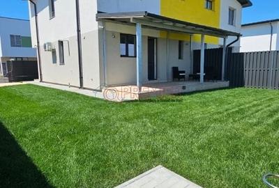 Casă cu 4 camere cu Teren 260 Mp în Vidra