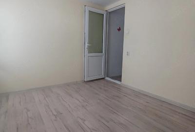 Casă cu 4 camere cu Teren 700 Mp în Central