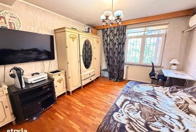 Casă cu 6 camere cu Teren 185 Mp în Chitila