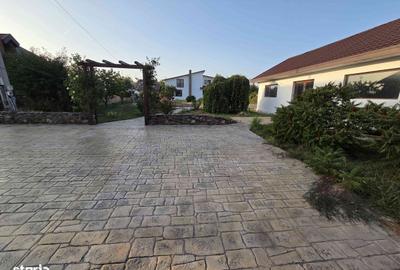 Casă cu 4 camere cu Teren 1400 Mp în Crevedia