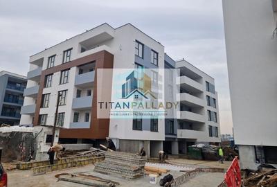 Apartament cu 3 camere decomandat în Titan