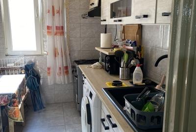 Apartament semidecomandat în Dristor