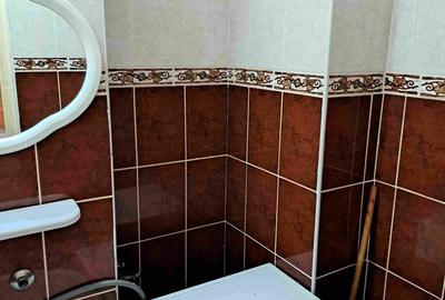 Apartament cu 3 camere decomandat în Mureșeni