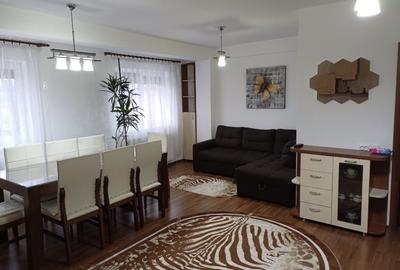 Apartament cu 3 camere decomandat în Central - 2